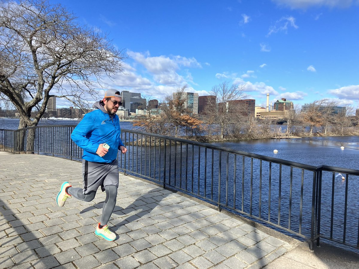 patrickecook's tweet photo. Logging some #EStreeters mileage with @AndrewCooker in #Boston while the ladies stop in for a wedding dress fitting on Boylston Street #BostonRunners #BostonMarathon https://t.co/f9NsYKJpoQ