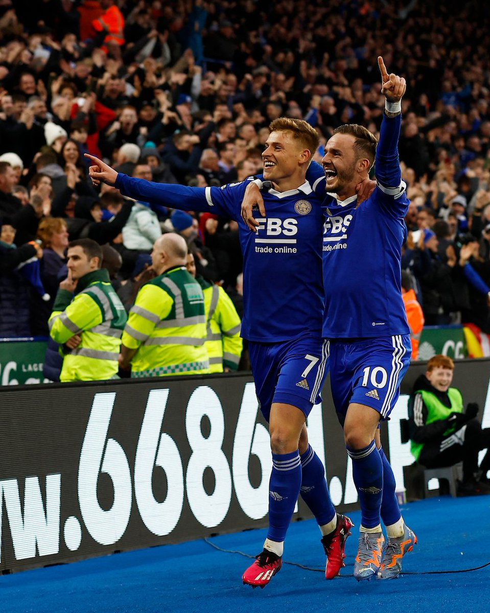 FULL-TIME Leicester 4-1 Spurs 

A huge win for Leicester as they come from a goal behind to claim all three points, thanks to goals from Nampalys Mendy, James Maddison, Kelechi Iheanacho and Harvey Barnes

#LEITOT