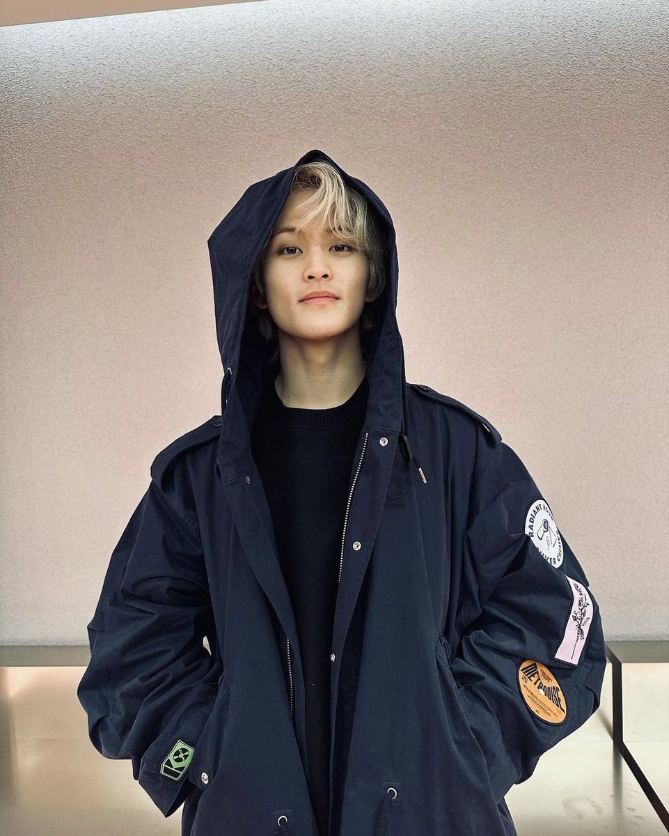 LOOKSMKL's tweet photo. #MARK ig post

“a smile at the end of a long day is something that should be appreciated more #goodnight” https://t.co/FtKzA3ecsc