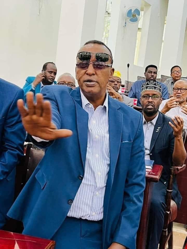 Anwaryare1000's tweet photo. When I can see #Indho Indho and #Koore, I automatically remember #Uncle Tom of #USA.
Itโs a notorious phrase that is metaphorically used to the people who are excessively obsequious.
Likewise, itโs used for patron-client relationship.
There you go guys!
#LasAnod
#Somalia https://t.co/bU775angdU