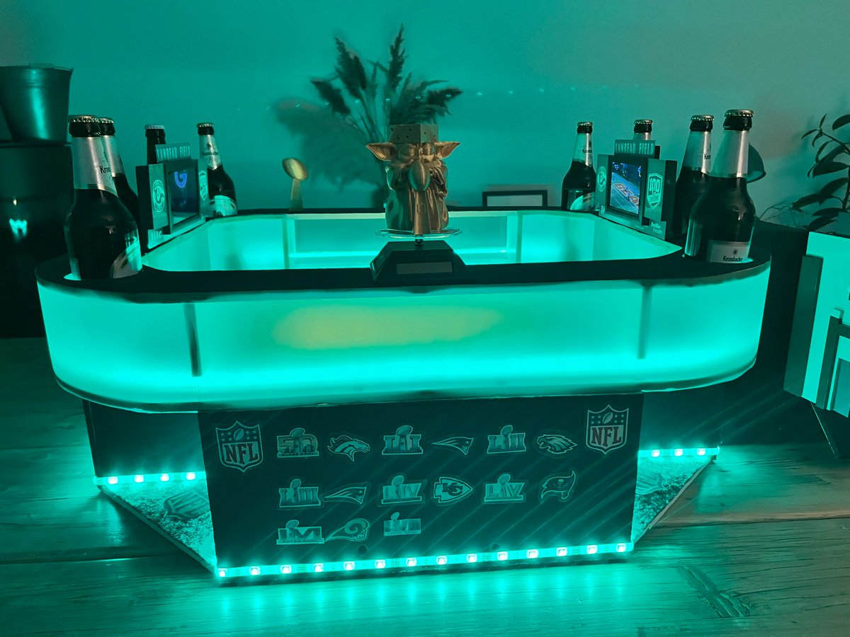 SeroBlink's tweet photo. Our snackstadion is ready for superbowl!!!
💚💛💚💛https://t.co/Agv7lASKnq
@ransport
@Icke41 
@aprenzy 
#NFL
#GoPackGo 
#GreenbayGermany https://t.co/fKdamOtDxv