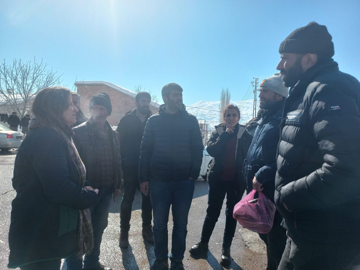 gulistankilick's tweet photo. #Adıyaman’ın #Çelikhan ilçesi ve #Bulam beldesinde depremde zarar gören halkımızı ziyaret ettik. Dayanışmamız bizi ayakta tutan en büyük moral kaynağımız. Hep birlikte bu zor günleri atlatacağız. https://t.co/MH9pvKTbuE
