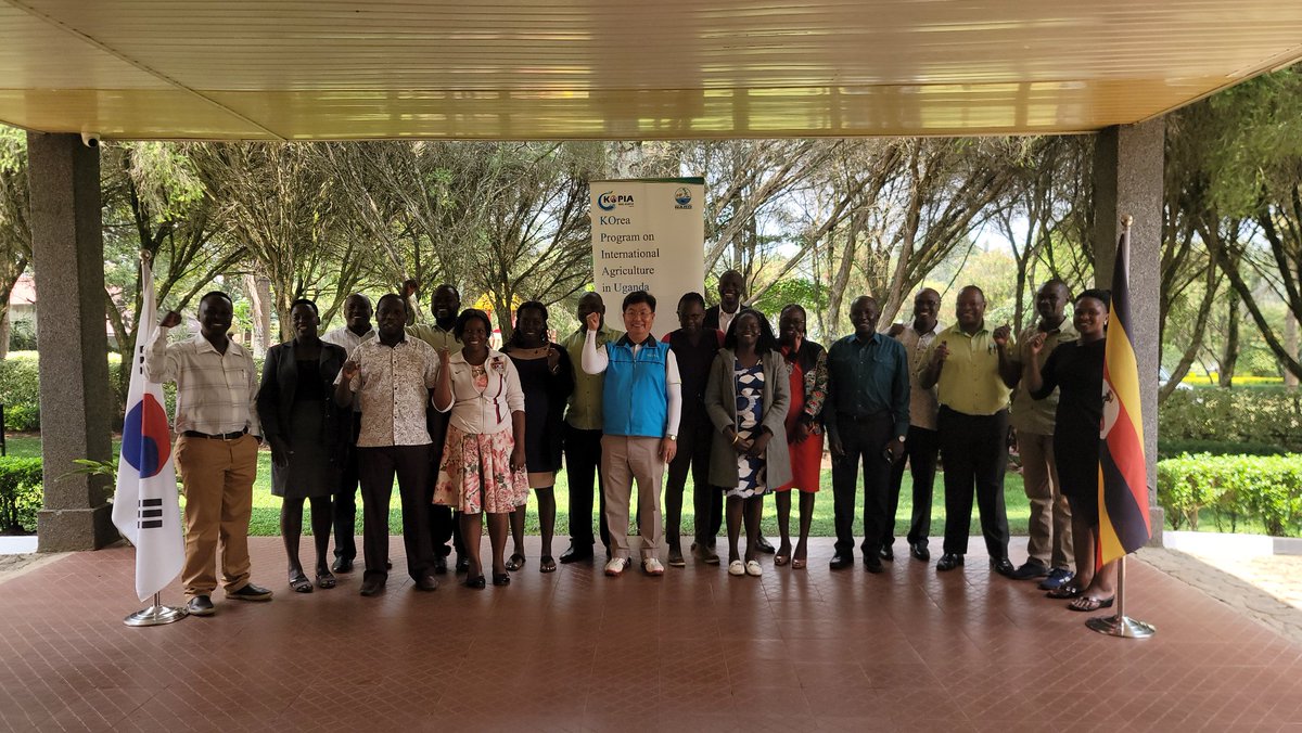 KopiaUganda's tweet photo. KOPIA Projects Work plan presentantion in Fortportal. https://t.co/mWBGicWk7Y