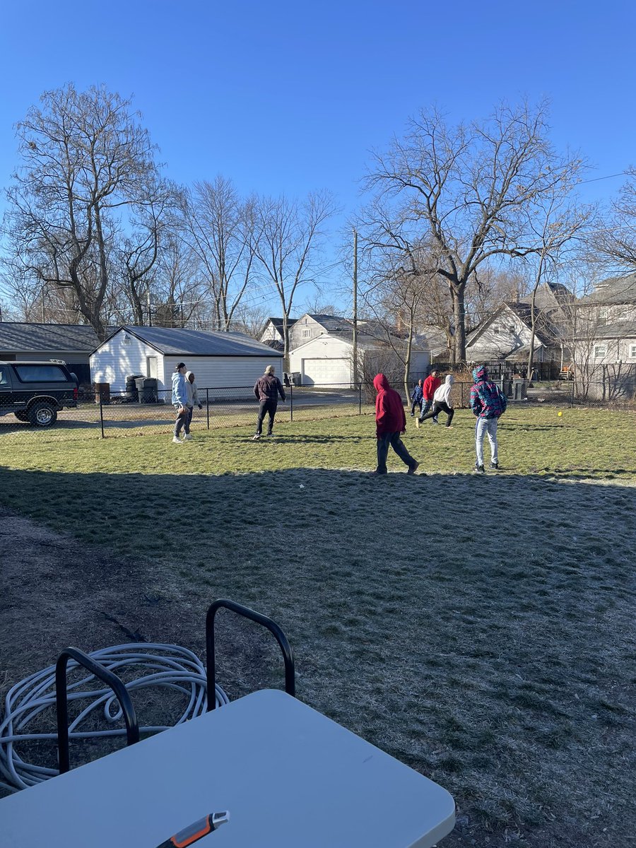 BCHSTrojansFB's tweet photo. Great seeing our team out in the community this morning giving back, working alongside a great organization @miracle_place! 

#GoTrojans https://t.co/CwGQs2eInJ