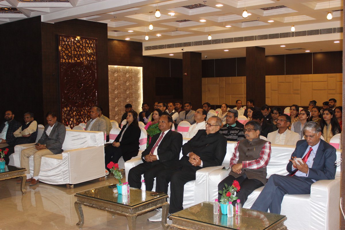 क्षेत्रीय केंद्र जोधपुर, वर्धमान महावीर खुला विश्वविद्यालय, कोटा द्वारा "आत्मनिर्भर भारत सम्भावनाएं एवं चुनौतियाँ" विषय पर राष्ट्रीय संगोष्ठी का आयोजन किया गया।
