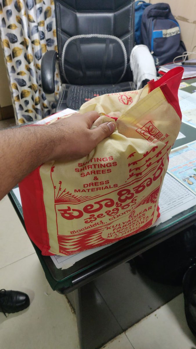 swapnilcsg's tweet photo. @RPFCRBB @RPFCR @RailwaySeva Thank You For quick response I have received my bag https://t.co/zYdpeRrLv7