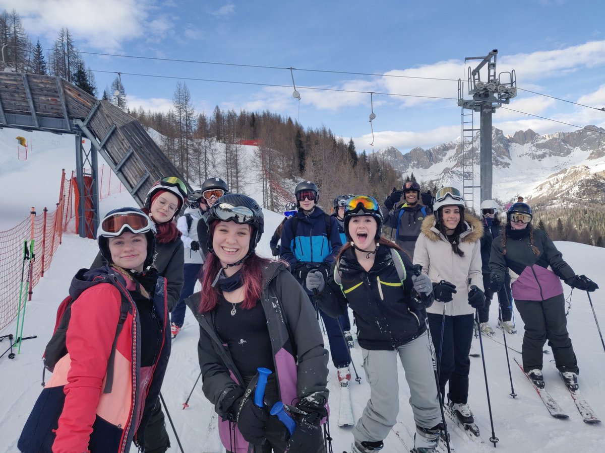 Netherhall Ski Trip 2023 tweet media