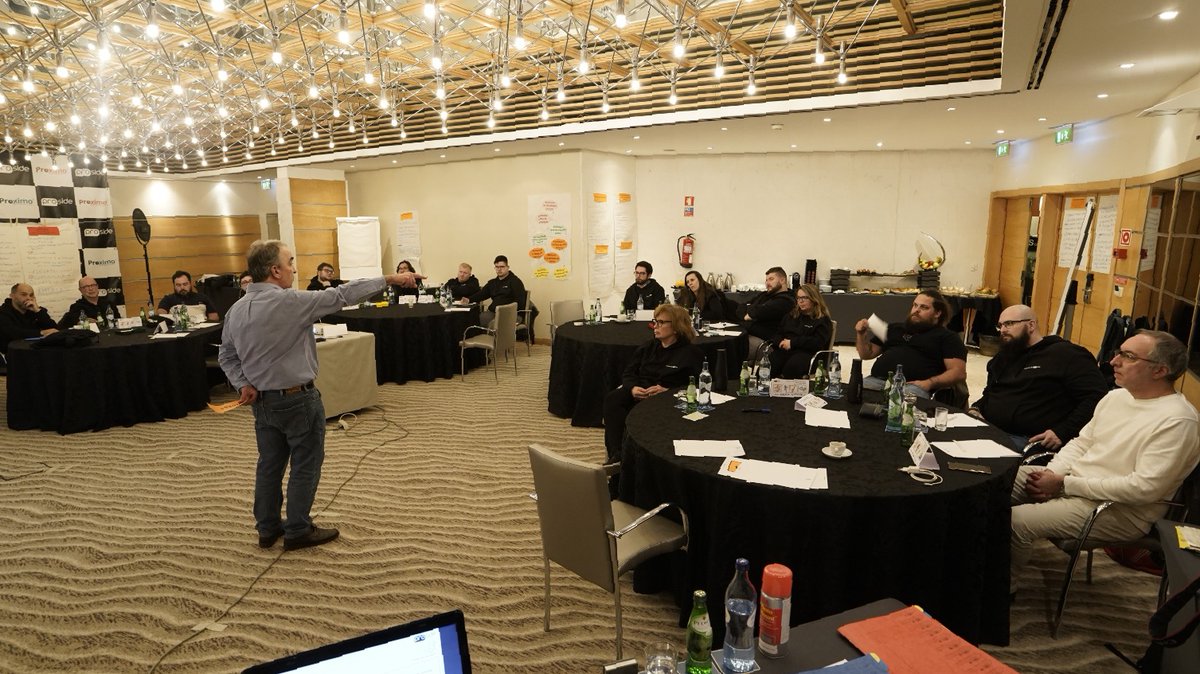 Proside_global's tweet photo. Continuamos reunidos e muito motivados! 😃

#Proside #SoluçõesTecnológicas #Tecnologia #Inovação #Serviços #EquipaProside https://t.co/dCSOZGOpuF