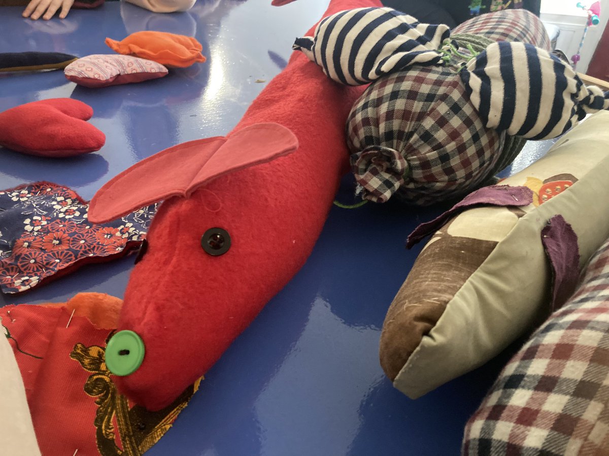 Fabulous session today in Selkirk Rowlands Youth Club with leading a creative Sausage Dog Draft Excluder session with Lara Greene from Transformarts CIC. So many sausagy and non sausagy doggies and ❤️s for Valentines were made with little sewing hands. ❤️❤️❤️ #sewing #creativity