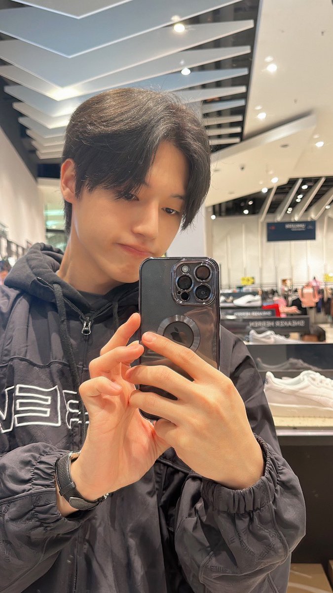 닻 tweet media