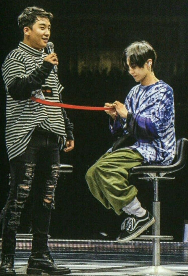 GDGD_bot's tweet image. ️🐉🐼

#nyongtory  #ニョントリ
#Seungri #GDRAGON #IBGDGD