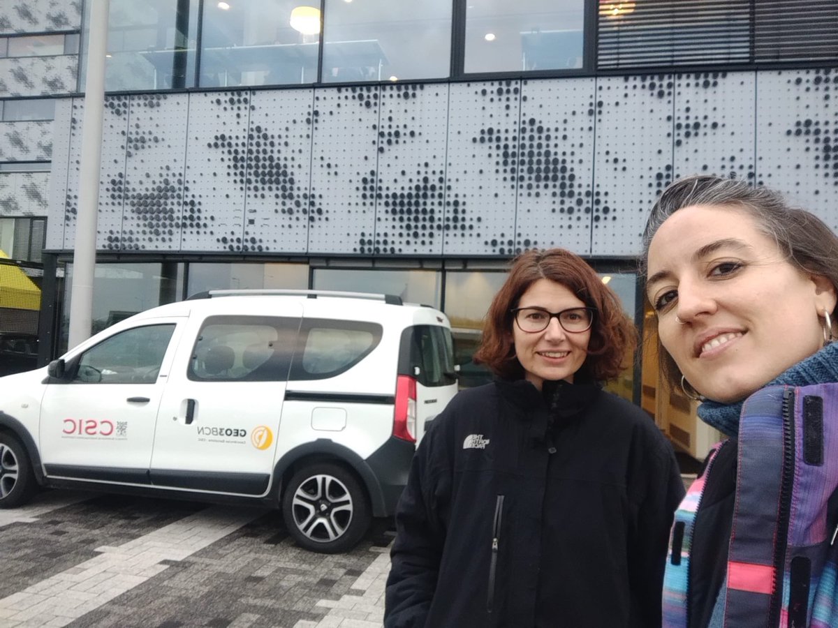 palaeoecology's tweet photo. Today is the International Day of Women and Girls in Science, and I would like to thank the absolutely gorgeous team with which I have the honour of work in the laboratory of paleoecology #palab, in @GEO3BCN_CSIC #palaeoecology #11F #WomenInSTEM https://t.co/lYk6HqvbeY