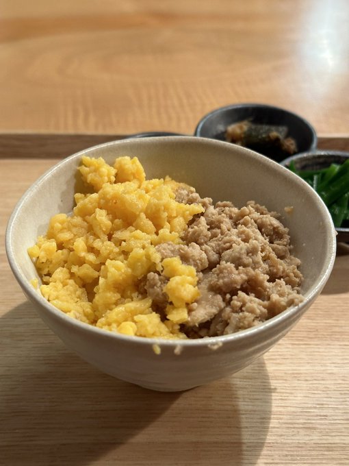 帰宅してごはん作った私えらい🥹🥹  めんどくさくてどこか寄ろうかと思ったけど,みんなとの時間を反芻しながらゆっくり自宅で過ごすほうが良いと判断した😌  美味しい赤ワイン飲みたい気分だわ～☺️ https://t<a href="/tag/%E6%8C%AF%E3%82%8A%E8%BF%94%E3%82%8A%E6%97%A5%E8%AA%8C"class="tags"><span>#振り返り日誌</span></a>