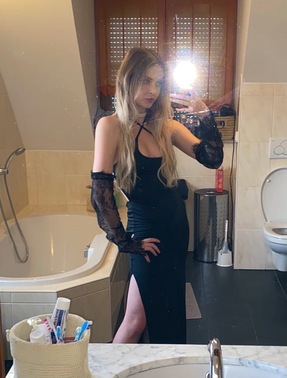 Jenni tweet media