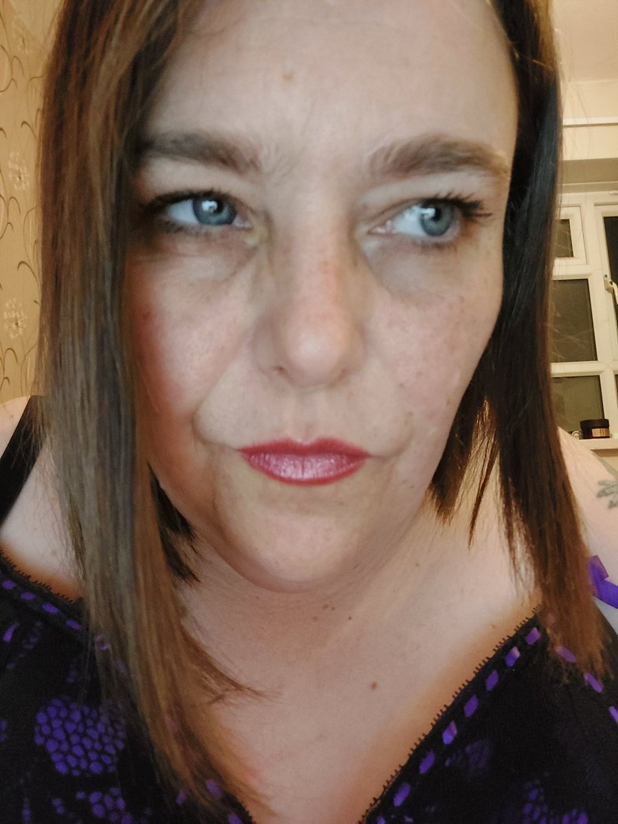 Naughty house wife on Twitter "🌹 🌹 Roses are red, My panties are lace