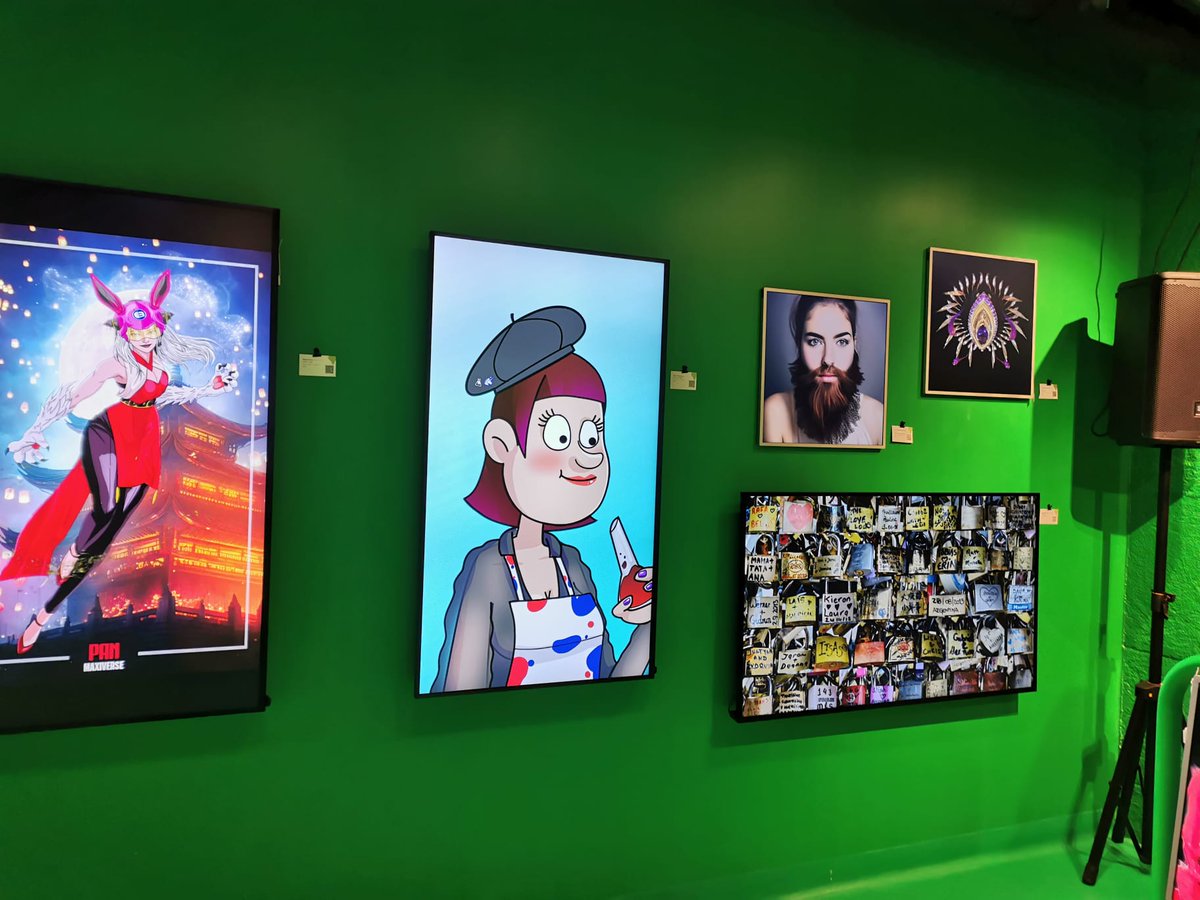 weWeLockLove's tweet image. @NFTFactoryParis becoming a real place to discover Art &amp;amp; NFT 🔥

Among 50 artists, come and discover Parts of The #LovelockBridge as #nftphotography 🔒❤️📸

Last days for the #OpenScreen exhibition in #Parisjetaime