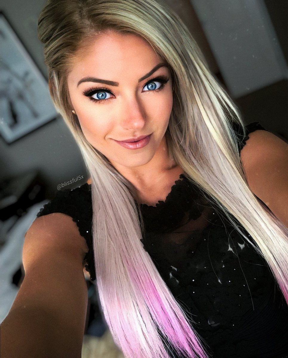 Grinder on Twitter "RT Blissful5x Goddess Alexa Bliss 🖤"