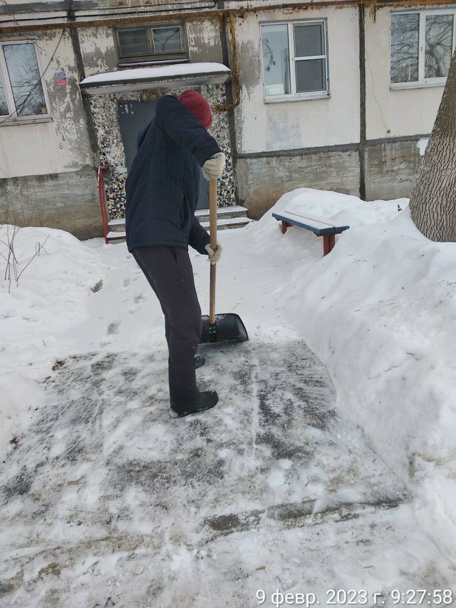 lukmkd63's tweet photo. Проведена уборка дворов по адресам: Сергея Лазо 35а; Красноглинское шоссе 37; Гайдара 5; Лазо 33,35. https://t.co/8bQka7oHnH