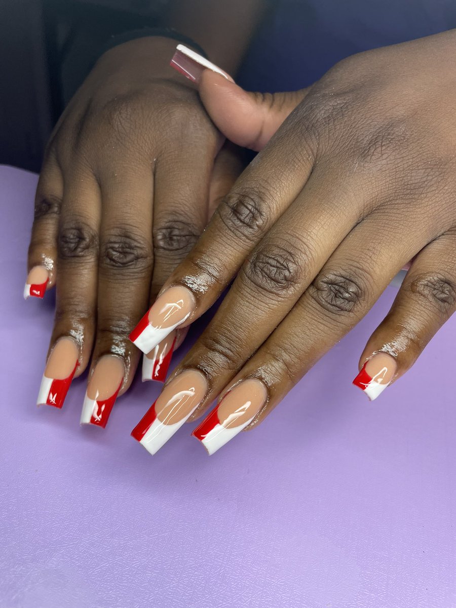 TeronaGlam's tweet photo. Half and half frenchies ❤️🤍
@terona.glam on IG ❤️🤍
#baltimorenailtech #baltimorenails https://t.co/17D6VLol7X