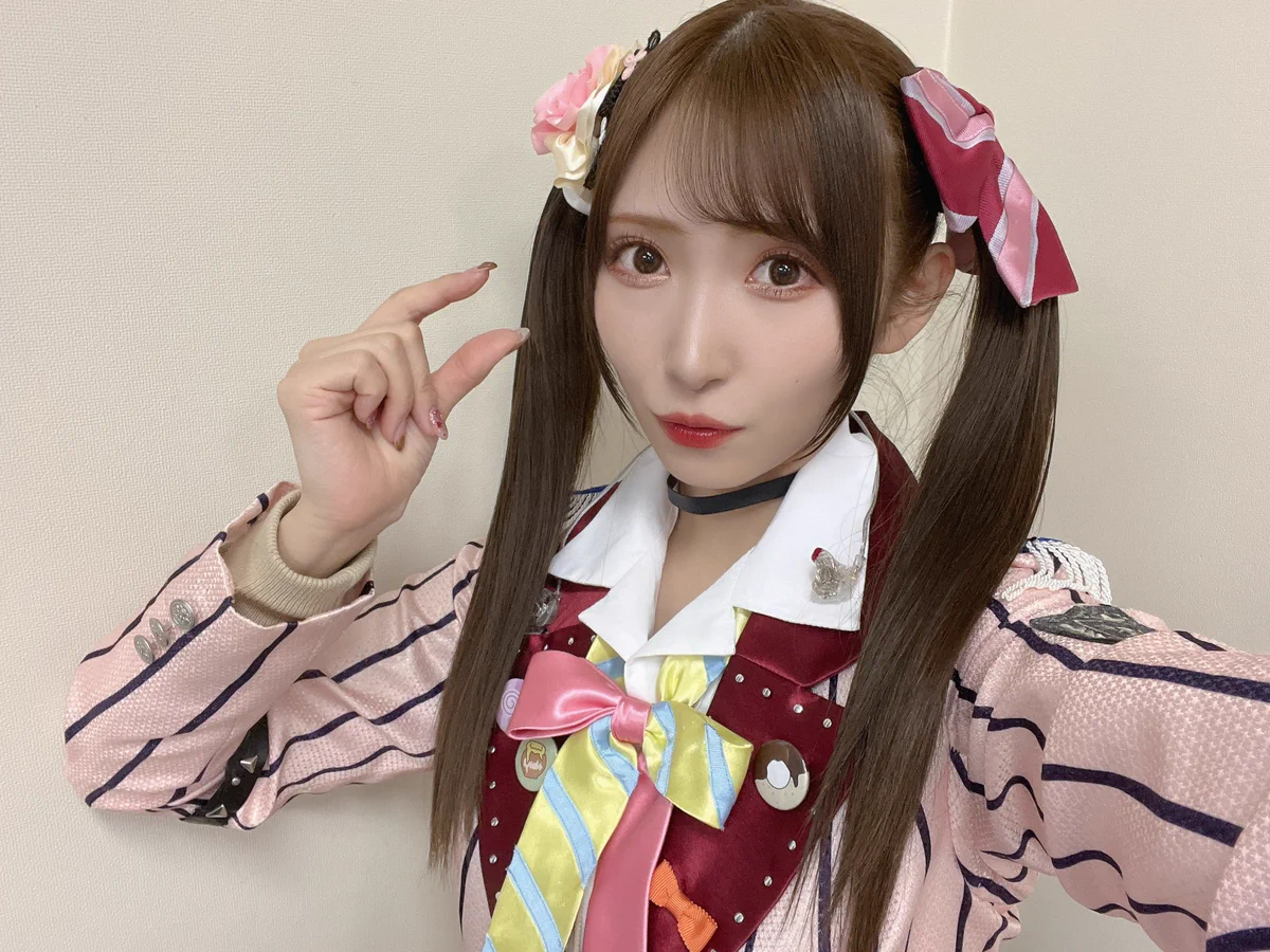 真緒 2023 Spring idol FosJC5OaEAATZn0?format=webp&
