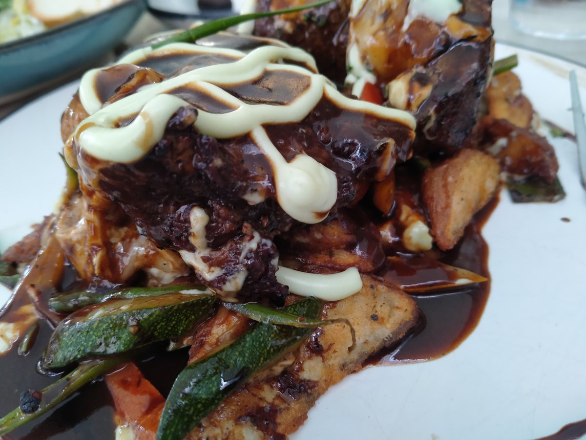 msjunebug_nivi's tweet photo. @AarKiBolboBolo Here's mine #delhi #buff #notbeef https://t.co/935Omz2wCT