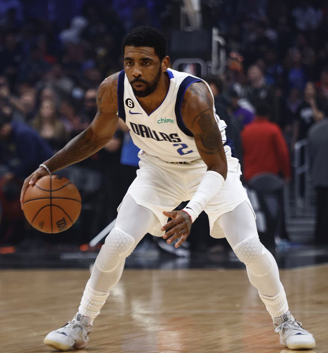 Pasion_Basket2's tweet photo. 💥 SORTEAZO INTERNACIONAL CAMISETA KYRIE IRVING 💥

Para participar: 

➡️ Da RT al tweet
➡️ Seguir a @Pasion_Basket2 y a @NBAFutQuality 

El ganador se elegirá el día 01/03/23 y elegirá la talla que desee

🍀 ¡MUCHA SUERTE A TODOS! 🍀 https://t.co/dwy824AI3K