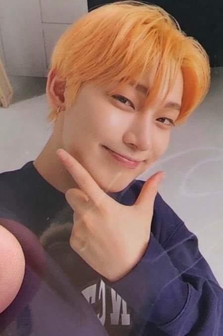 krizsells's tweet photo. [helping a friend]

wts lfb engene zone manifesto in manila sunoo photocard 

-  mint condition 
- ₱4k 
- sellers loc, manila
- mop: gcash/maya
- mod: sdd(lalamove,grab) jnt, ggx 

🏷️ #enhypen #sunoo 

will send pc conditions 
dm for sure buyers only.

ps: photo not mine https://t.co/8WiDbauQoO