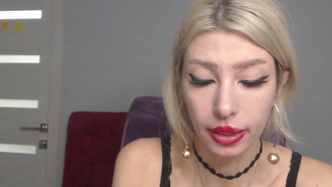 I'm online @MyFreeCams! #onmfc https://t.co/PlGLdxpm31 💚 https://t.co/1Ew20MKe05<a class="tags" href="/tag/myfreecams">@myfreecams</a><a href="/tag/onmfc"class="tags">#onmfc</a>