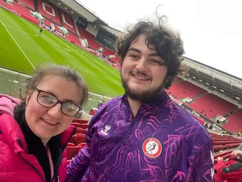 Green23Alex's tweet photo. Now made it to Bristol with @ActDouble UP THE ROBINS!!!!!!😂 https://t.co/A8NAKcLa65