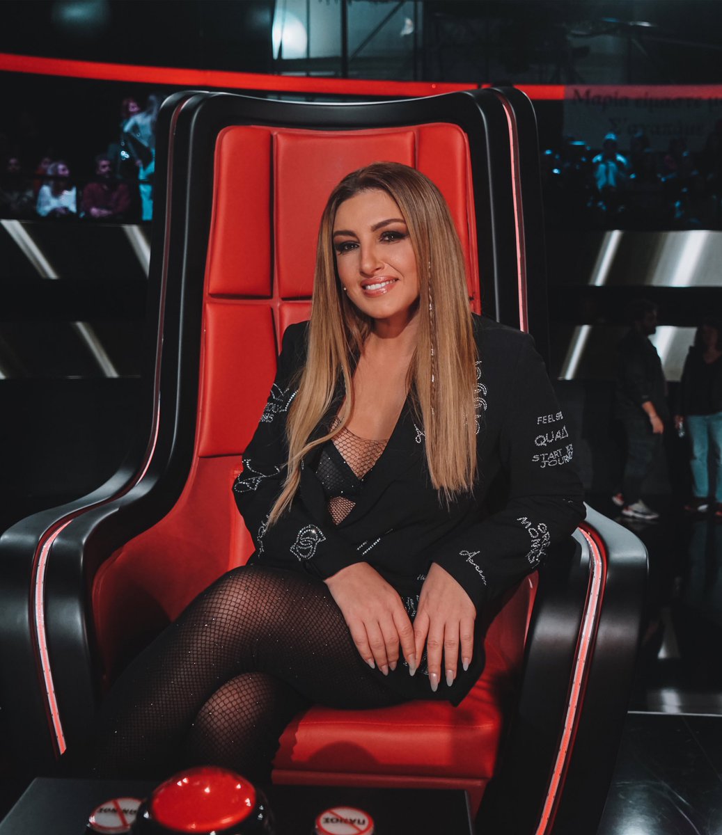 Σε μόλις μία βδομάδα ξεκινούν τα live μας <a href="/TheVoiceofGR/">TheVoiceofGR</a> ♥️🥰 Απόψε είναι το τελευταίο επεισόδιο των #Battles και το #TeamHelena συμπληρώνεται από μοναδικές φωνές 🎤 Stay Tuned στις 21:00 στον <a href="/SkaitvGR/">skaitv.gr</a> ✌🏻