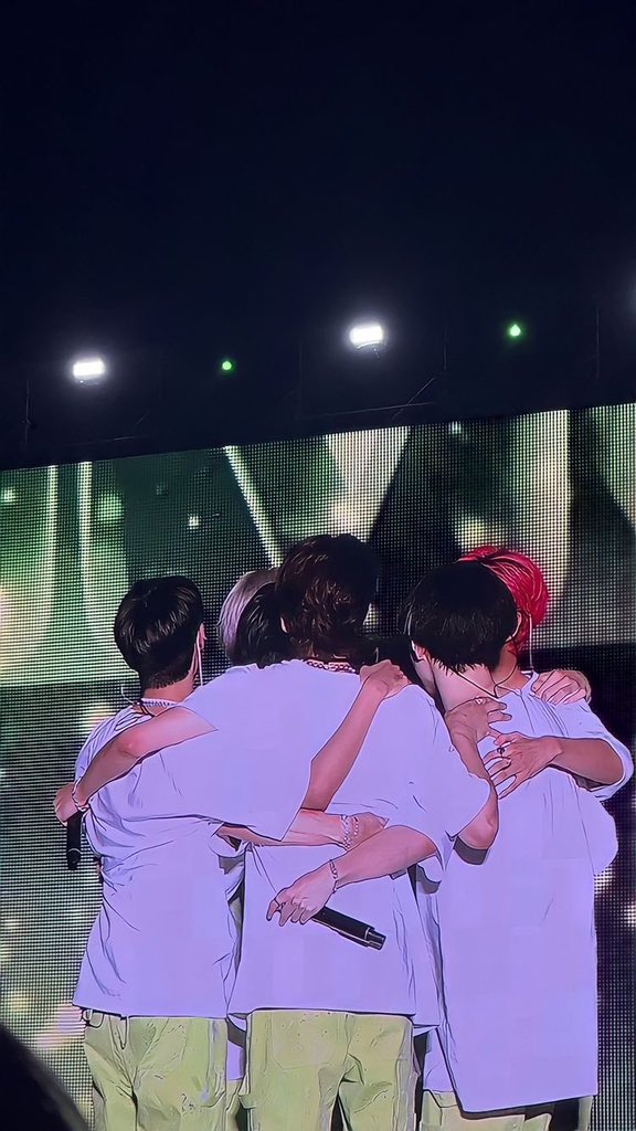 mini giveaway bc ang saya saya ko today 🫵🏻🥹

winner will get nct dream sealed candy photobook version! 💚

— mbf, rt and like this tweet! 
— must be willing to handle the sf