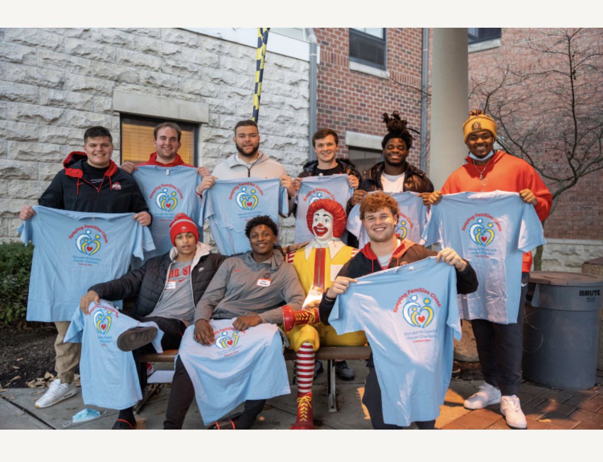 JoshuaPadilla66's tweet photo. I had a great time at the @RMHCofCentralOH with my teammates. I loved meeting all the kids and families!!!! Shoutout to @cohesionohio !!! https://t.co/5SnRnHCxNb