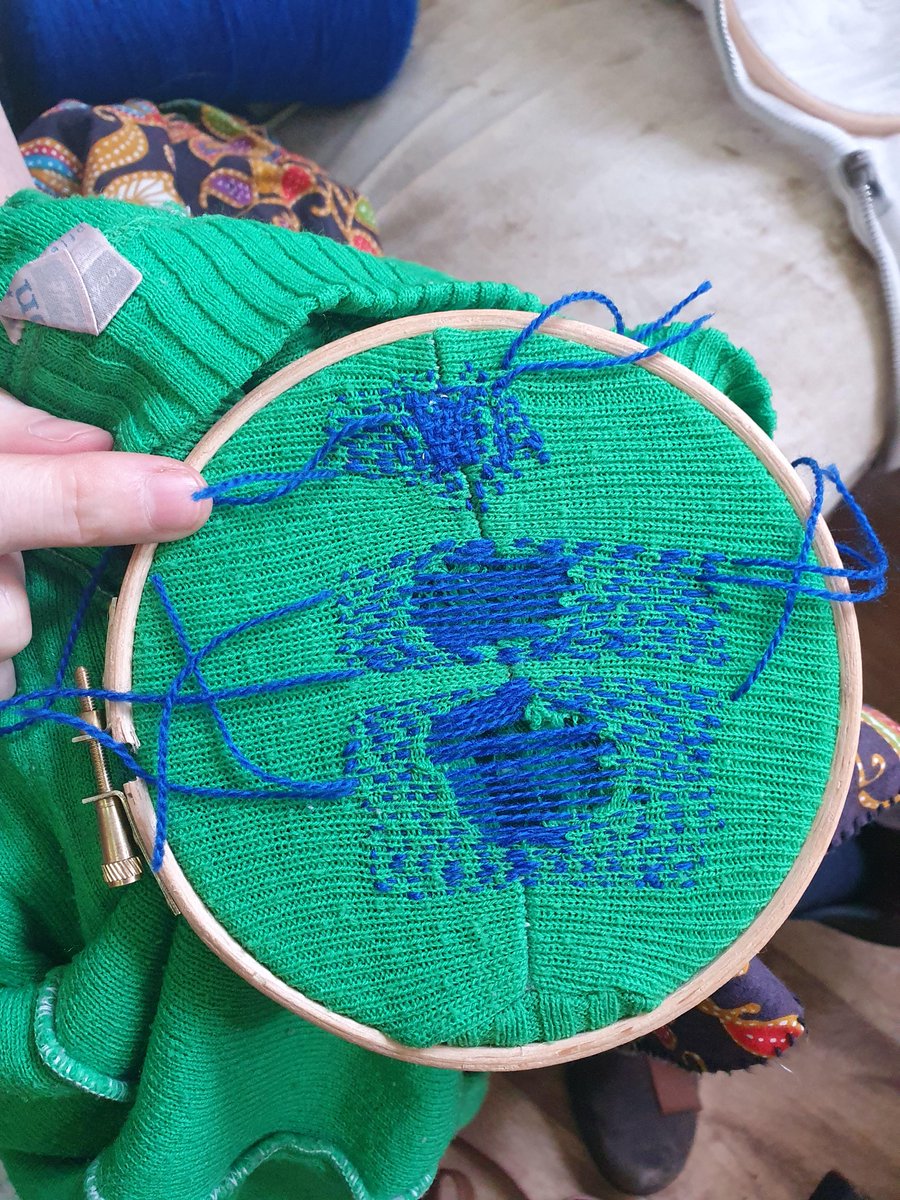 Love Your Clothes this #Valentines ❤️
Is there anything more romantic than patching up your favourite clothes so you can spend more happy years together?
Join <a href="/WeWearTheTrews/">We Wear The Trousers</a> with a retro patch workshop that you can take home to fix your loved clothes.
Tues 14th 11am-3pm 💌🧵