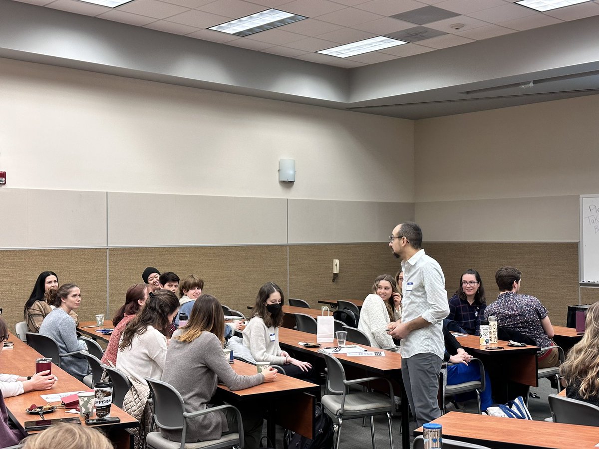We are so excited for day 2 of our #csctri2023 workshop. 

Kicking it off  with an interactive presentation by <a href="/lowrizk/">shahir rizk  حُر</a> <a href="/foldingmoon/">🌾</a> on communicating your research in a world full of misinformation #scicomm