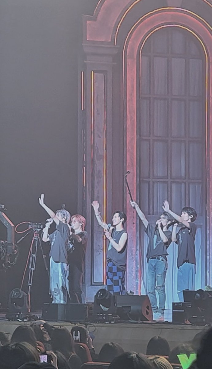 이십 (@butiful_wreck) on Twitter photo 