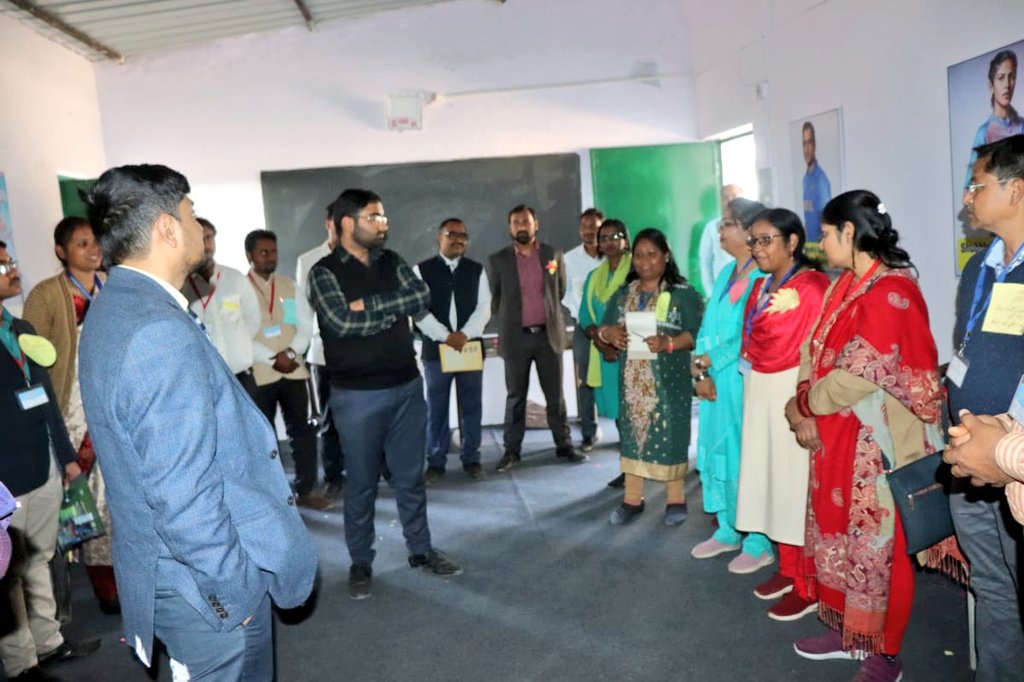 dckoderma's tweet photo. आज #Project_IMPACT के तहत कोडरमा स्थित परियोजना बालिका उच्च विद्यालय में सुपर मास्टर ट्रेनर द्वारा विभिन्न सरकारी विद्यालयों के 25 शिक्षकों को एक दिवसीय प्रशिक्षण दिया गया।(1/2)
@JharkhandCMO @prdjharkhand @IprdKoderma https://t.co/Qp6M1XslDT