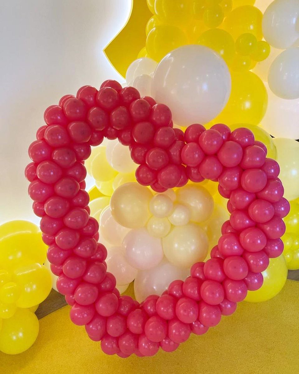 If you haven’t found time yet to even think about gift ideas for Valentine’s Day, we can help! 😉 ….

Head over to our website and order the perfect balloon bouquet for your loved ones! 

🌹➡️ Balloonista.com ⬅️🌹🎈

#ValentinesDay #valentinesgift #ValentinesDay2023