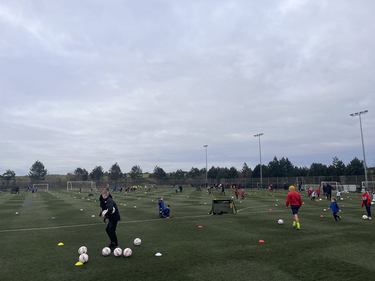 Great to see the acedemy back at full swing ..
Astros packed kids all enjoying there football <a href="/MalahideUtdAFC/">Malahide United AFC</a>