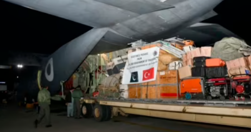 pakistani007070's tweet photo. #Pakistan helps♥️ #Turkey sending rescue experts,sniffer dogs,search equipment, medical team of doctors, nursing staff, technicians with 30 bedded mobile hospital, tentage,blankets+other relief items.1 day Salaries of civil servants,Ministers for 1 month sent  #TurkeyEarthquake https://t.co/UN2LFM6v77