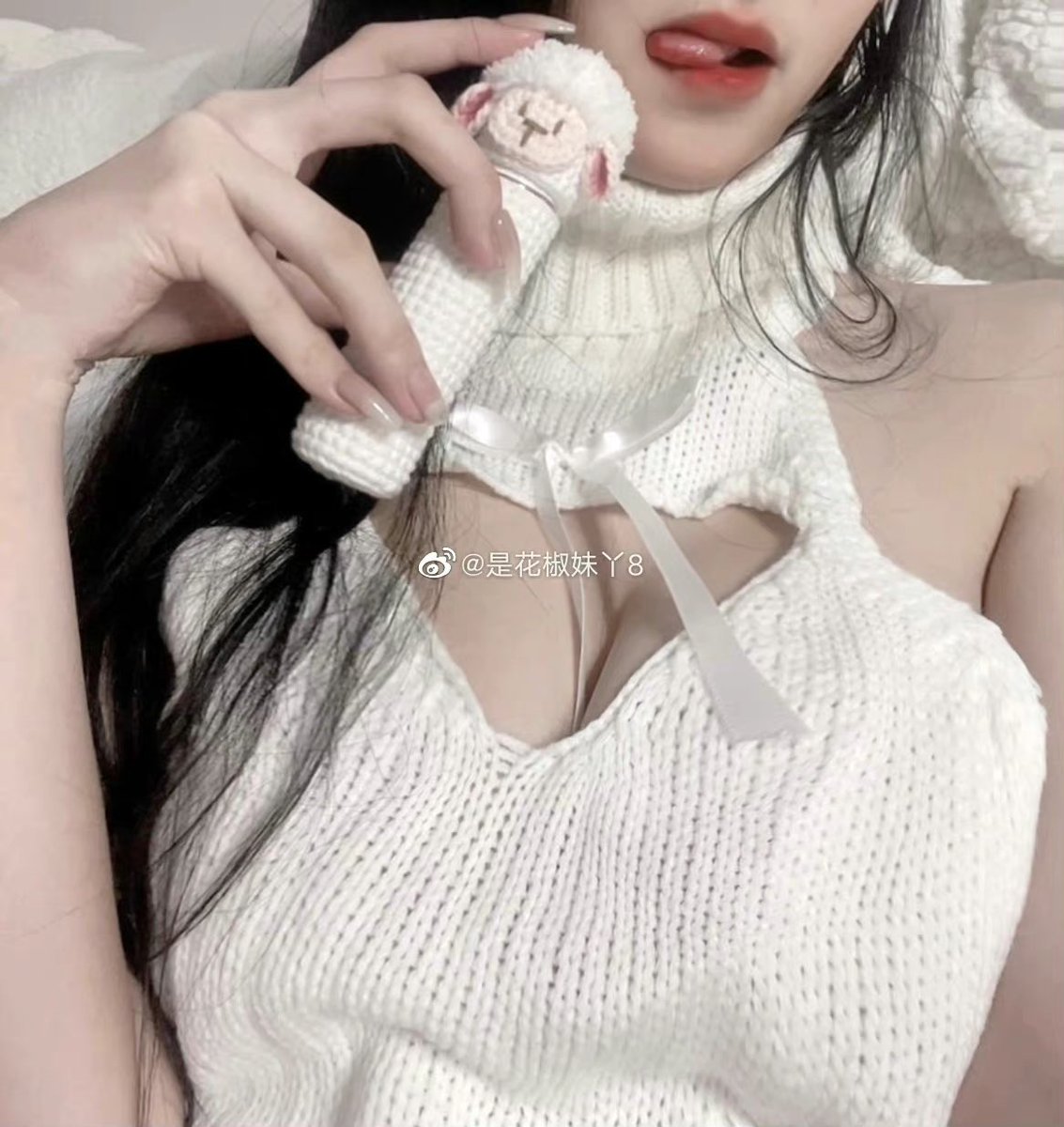 我单方面宣布我家的小羊是最可爱的小玩具不接受反驳！！！谁还没有拥有我都会伤心的！！ https://t.co/IEdkYgYq7O