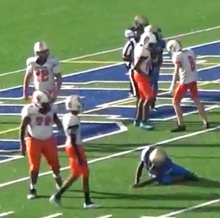 CoachSidler's tweet photo. @CJWilliams_2028 is nominated for the B2C Defensive Lineman of the Year.  Please take a moment to vote for CJ and help him get recognized as being the absolute best in 2022 at his position. @GMSAA @borntocompete @NCWarriorsFB 

https://t.co/en1k00bs3r https://t.co/0HMd0kG2ln