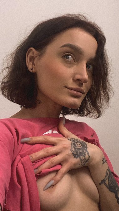 Хитрое лицо счастливого админа 😎  https://t.co/pLRGzZsbpX https://t.co/tGw6DQFllj<a href="/tag/%D0%BD%D1%8E%D0%B4%D1%81%D0%BE%D0%BF%D0%BE%D0%BD%D0%B5%D0%B4%D0%B5%D0%BB%D1%8C%D0%BD%D0%B8%D0%BA"class="tags"><span>#нюдсопонедельник</span></a>