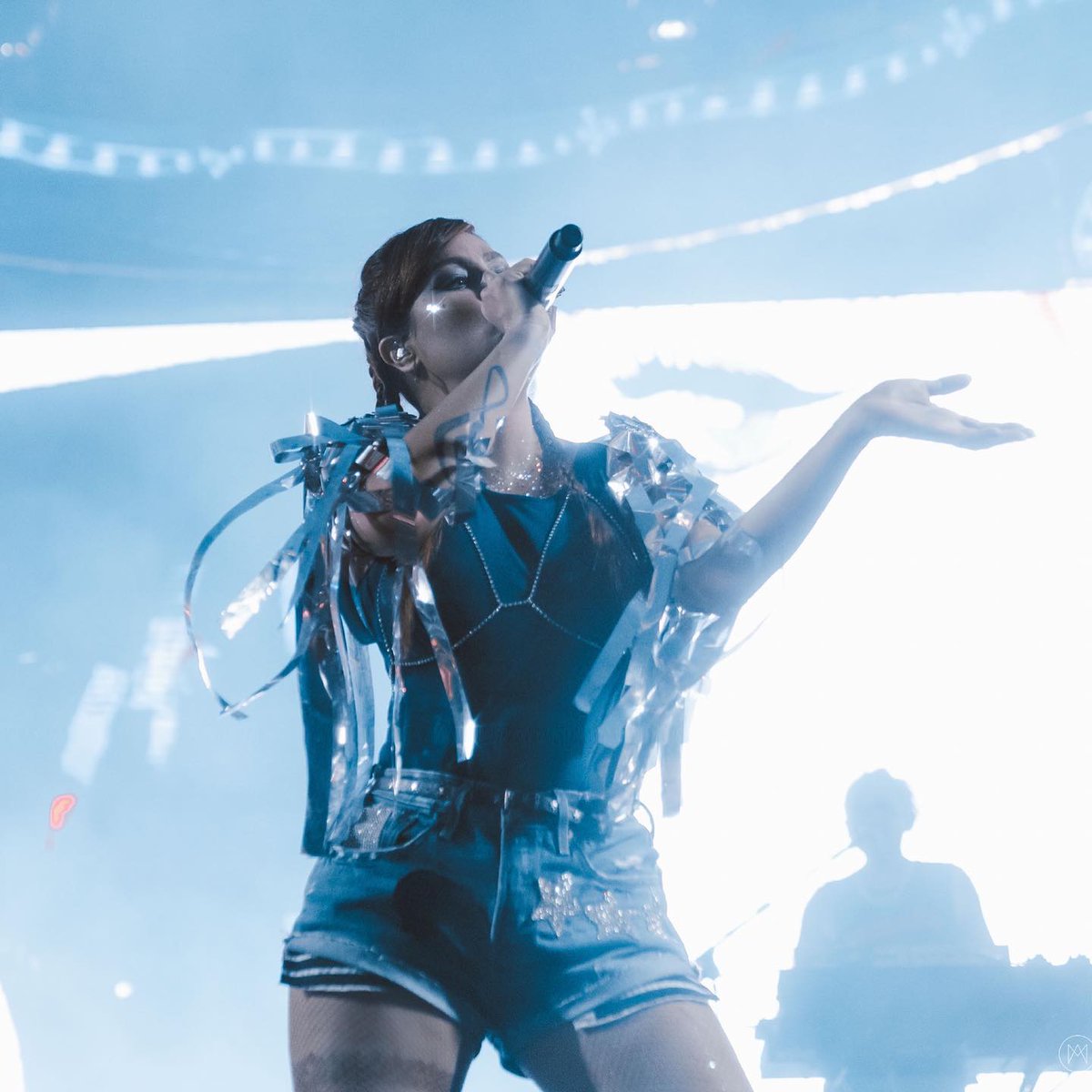 updatepitty's tweet photo. É ELA! Pitty foi anunciada para tocar em Brasília Teimosa, no Carnaval de Rua do Recife, a partir das 23h40 do dia 19/02 (domingo) ✨

— A cantora retorna à festa após se apresentar em 2020 no Marco Zero. Bora pro Bloco da Pitê? 💜 https://t.co/mxQ968h395