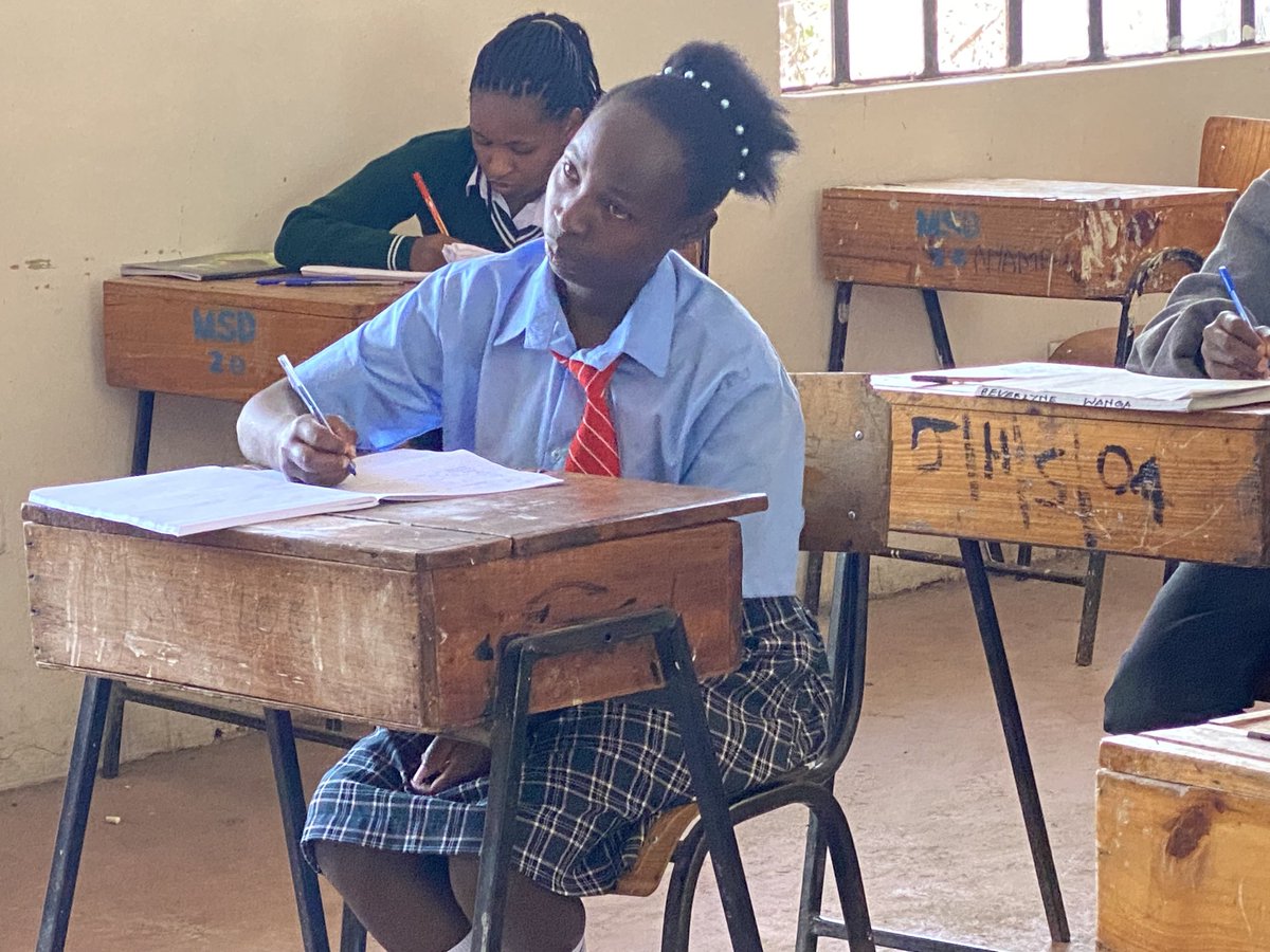 LisaLaFlamme_'s tweet photo. This is Sarafina at the Greenland School for teenage mothers in Kenya. She and her baby girl live here with 70 other students. Survivors because of ⁦@purity_gikunda⁩ who says with resources, more girls could be given this chance. ⁦@jhrnews⁩ helped spread the word. https://t.co/YaQkETDVWE