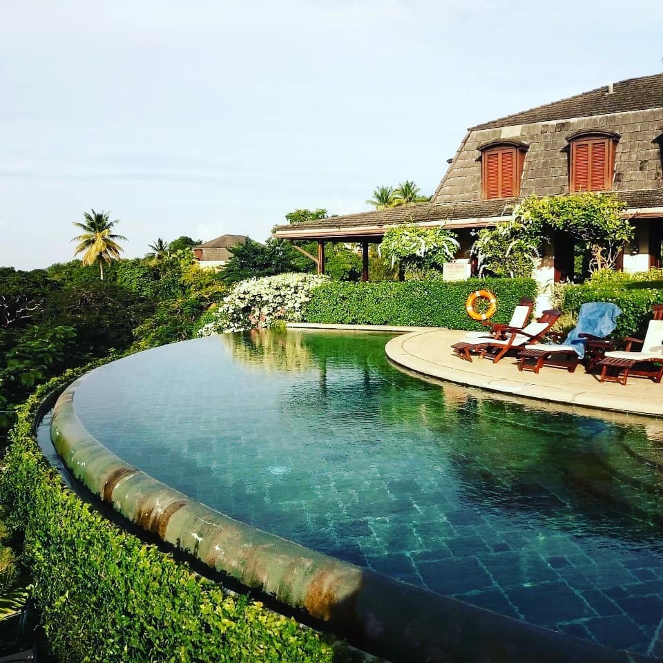 visit_tobago's tweet image. Being poolside should definitely be at the top of the list of your Carnival cooldown plans. Here's a glimpse into the #PoolsofTobago 🏝 Looking for more? Click the link to view the list of the Pools of Tobago! bit.ly/3RRyTXx

#TobagoBeyond #101ReasonsTobago