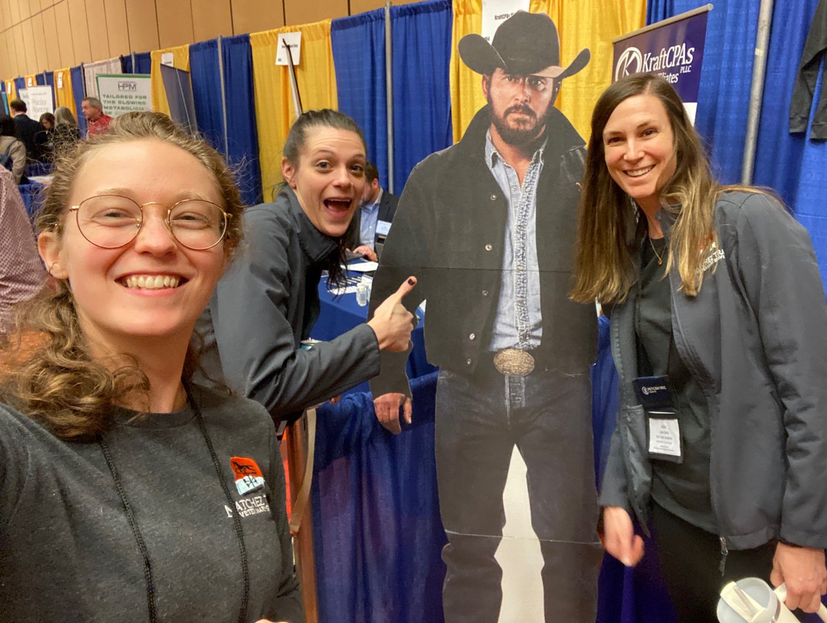 NatchezVet's tweet photo. Megan, Julia &amp; Kelsey at the TVMA conference.  They're having fun and attending educational sessions to advance their skills and make them even more valuable to Dr. Smith and the NTVS family.

#TVMA #musiccity #MCVC2023 #vettech #vetmedicine #dogsofnashville #catsofnashville https://t.co/v0QdLc5URC