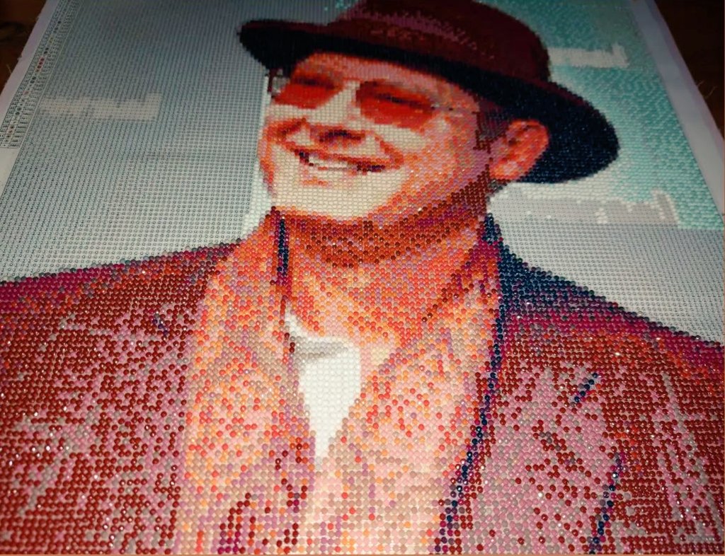 Lovecats1510's tweet photo. James is done 🥰
Now the rest of it!!🤣
#JamesSpader 🔥 #DiamondPainting #RaymondReddington #TheBlacklist https://t.co/lQMG7UWQFq