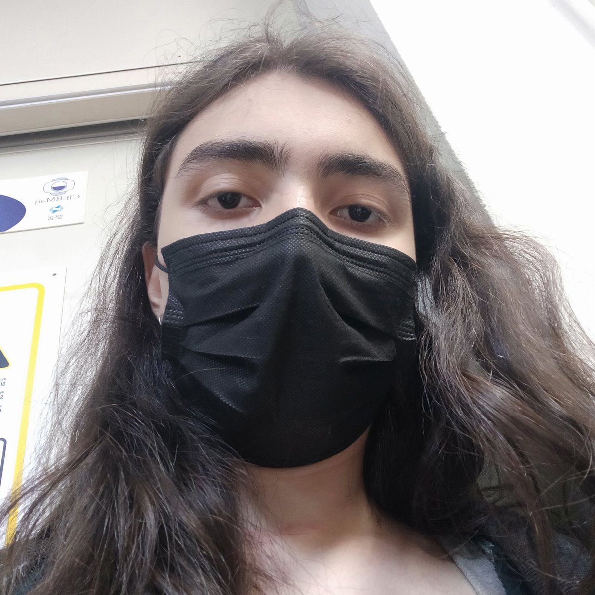 eugabriellyrios's tweet photo. Oii, meu nome é Gabrielly Rios, sou mulher trans, graduanda em Ciências Físicas e Biomoleculares pelo IFSC/USP e aluna de iniciação científica em ressonância magnética (estudando distribuição de tempos de relaxação em sementes) 🥰

#MulheresEMeninasNaCiência
@BlogsUnicamp https://t.co/CsRdeSX3qX