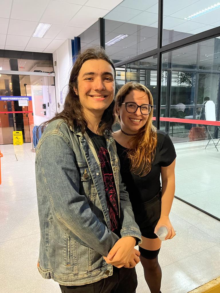 eugabriellyrios's tweet photo. Oii, meu nome é Gabrielly Rios, sou mulher trans, graduanda em Ciências Físicas e Biomoleculares pelo IFSC/USP e aluna de iniciação científica em ressonância magnética (estudando distribuição de tempos de relaxação em sementes) 🥰

#MulheresEMeninasNaCiência
@BlogsUnicamp https://t.co/CsRdeSX3qX