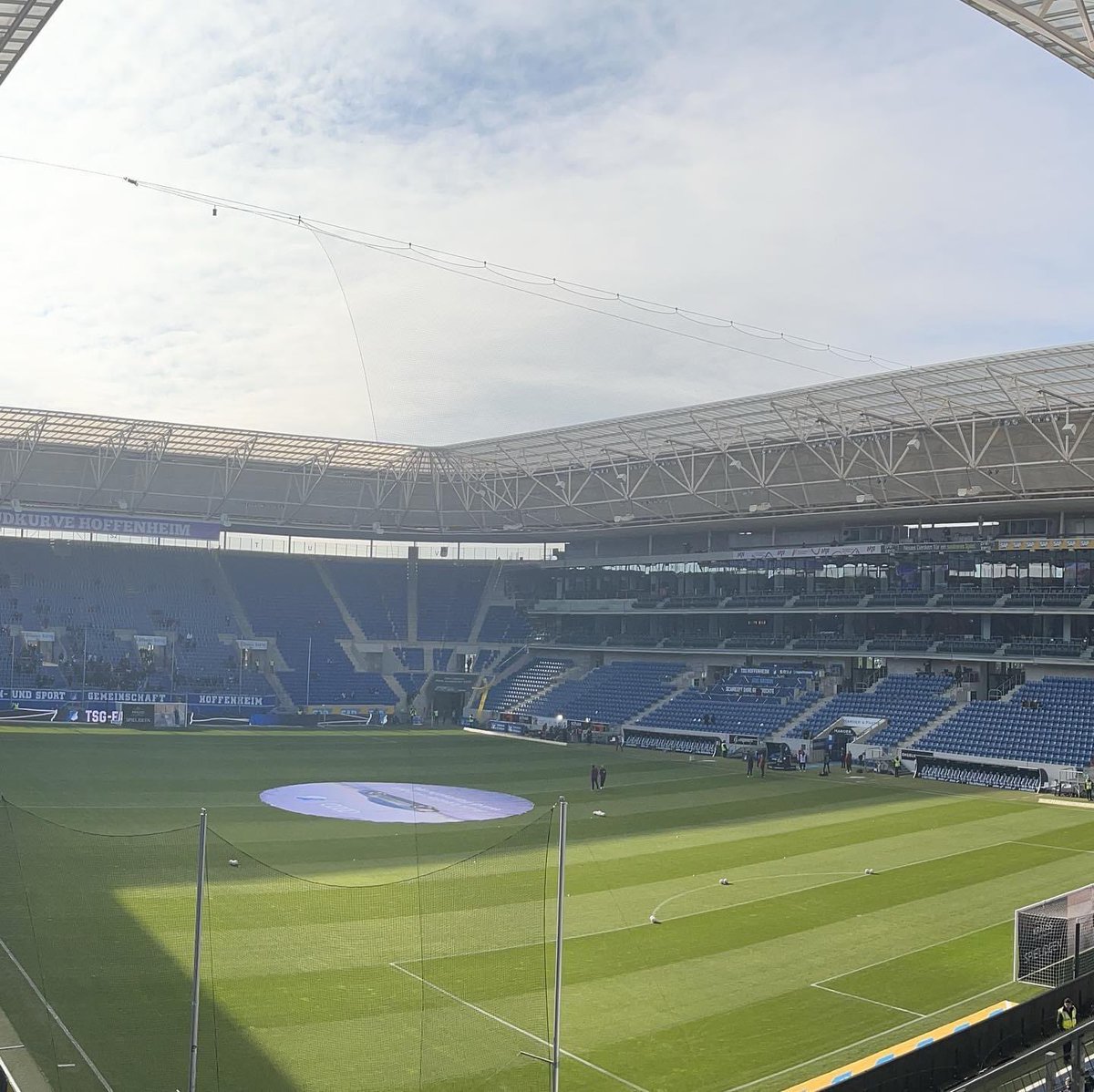 HE_LEV's tweet photo. Grüße aus dem Kraichgau.
#bayer04 #bayerleverkusen #b04 #tsg #tsghoffenheim #hoffenheim #prezeroarena #werkselfontour #werkself #farbenstadt #schwarzrot #auswärtsspiel #awaydays #haberlandserben #bayerundderofc #gegendenmodernenfussball #bundesliga #fussball #svbayer1904 https://t.co/MVAv3KkpUb
